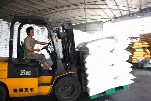 临朐叉车最新招聘信息，行业现状、招聘趋势分析与求职指南